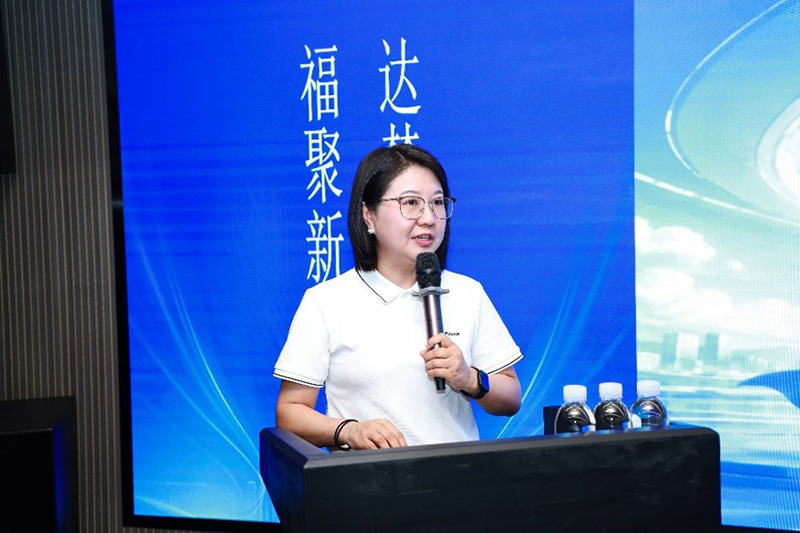 Palabras de apertura de Chen Qiongqiong